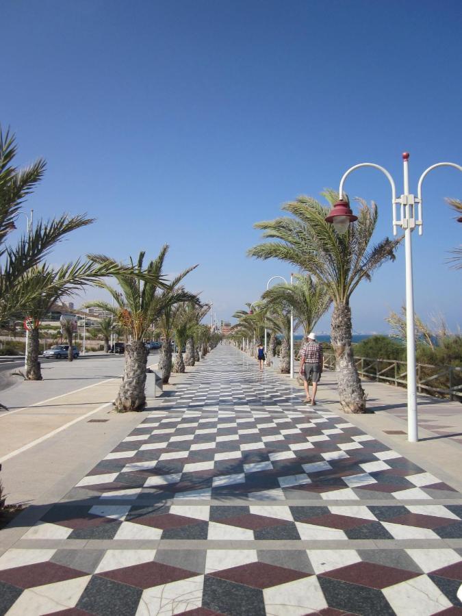 Novabeach By Mar Holidays Puerto Marino Esterno foto